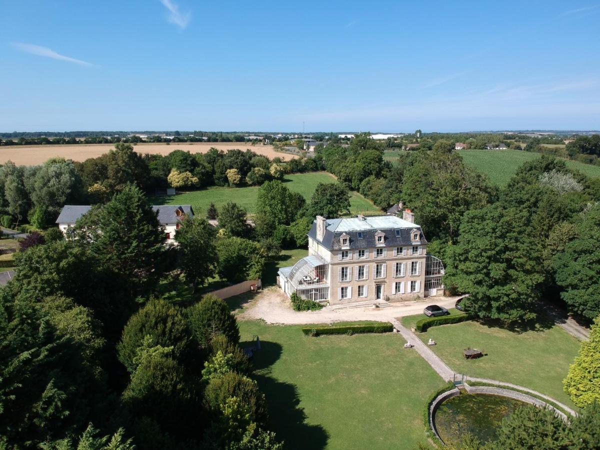 Chambres D'Hotes Chateau De Damigny Saint-Martin-des-Entrees Exterior photo