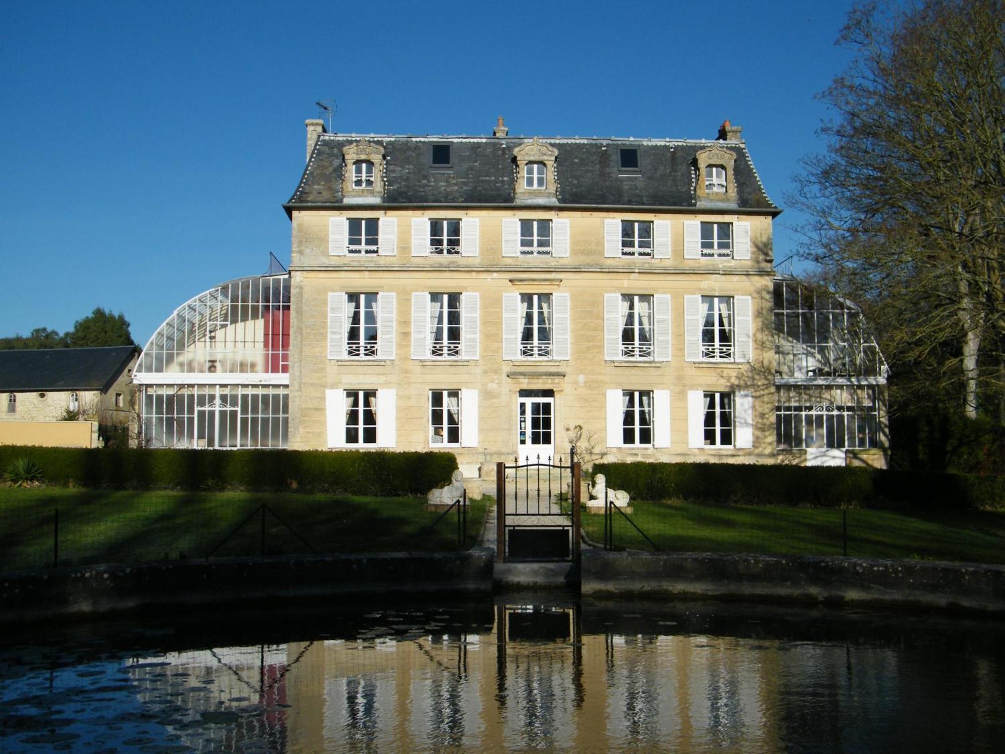 Chambres D'Hotes Chateau De Damigny Saint-Martin-des-Entrees Exterior photo